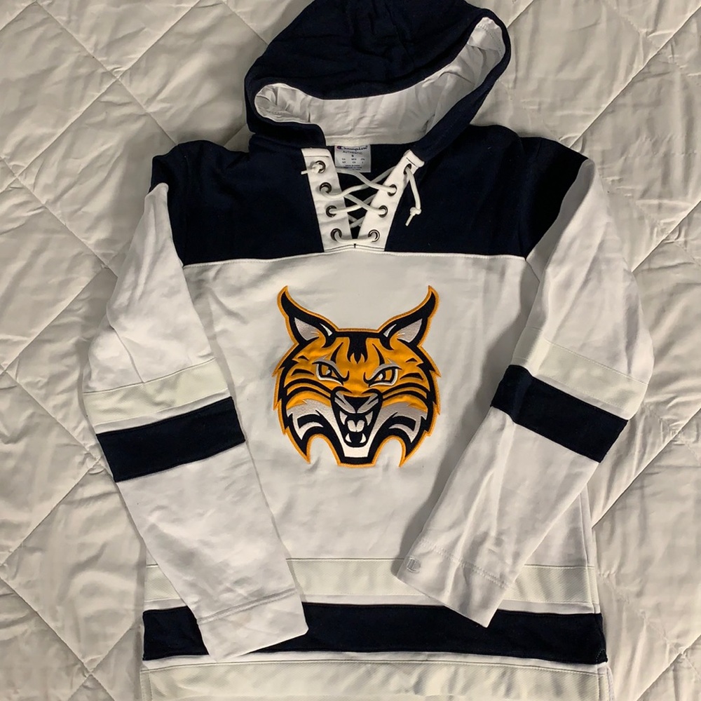 CHAMPION - Quinnipiac University Hockey Hoodie